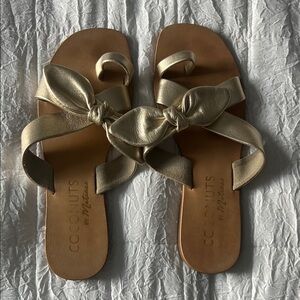 Coconuts by Matisse Metallic Gold Sandals